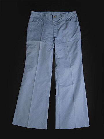 Wrangler フレアパンツ